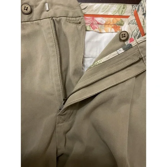 Tommy‎ Bahama Pants Mens Sz 42/32 Silk Blend Khaki Casual Slacks - Picture 2 of 13